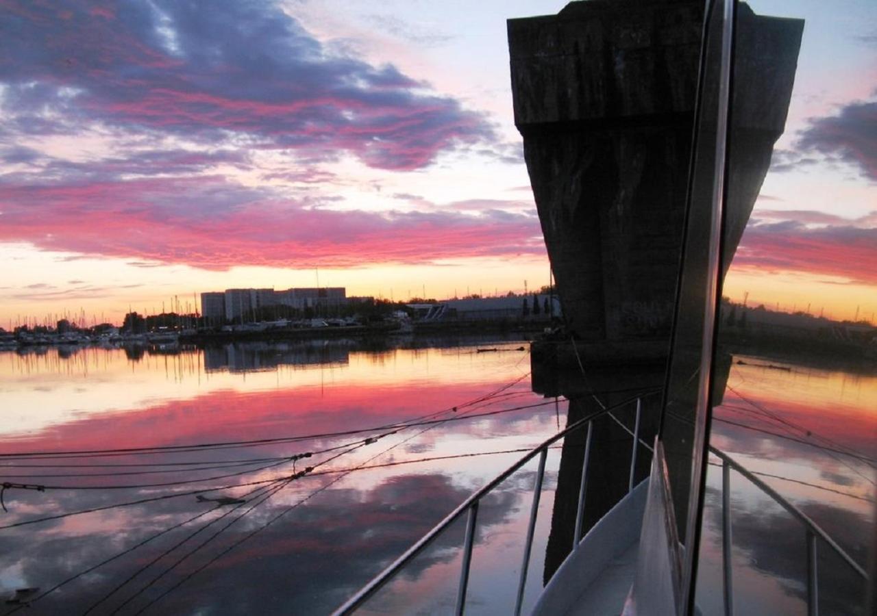 Le Bateau Ivre Hotel Bordeaux Eksteriør billede